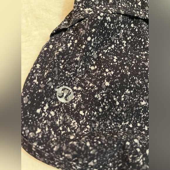 Lululemon Race Pace Short Mini Splatter White & Black size 2 athletic shorts - Picture 7 of 9